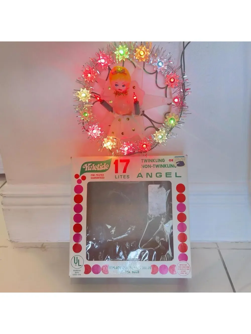 Vintage 1978 Yuletide Twinkling Angel Christmas Tree Topper Star Reflector Light